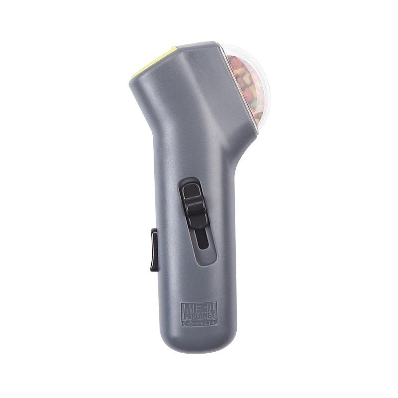 Alan’s™ Pet Treat Launcher